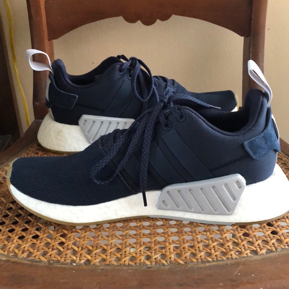Used Women's Adidas Originals NMD_r2 Navy Size 9